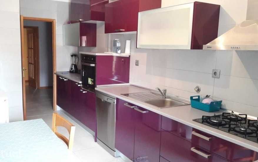 Venda de apartamento T3 em Paços de Brandão