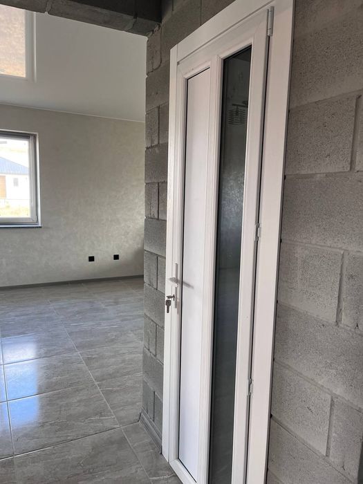 Будинок з ремонтом, гараж,центральне опалення, навпроти Журавлини.