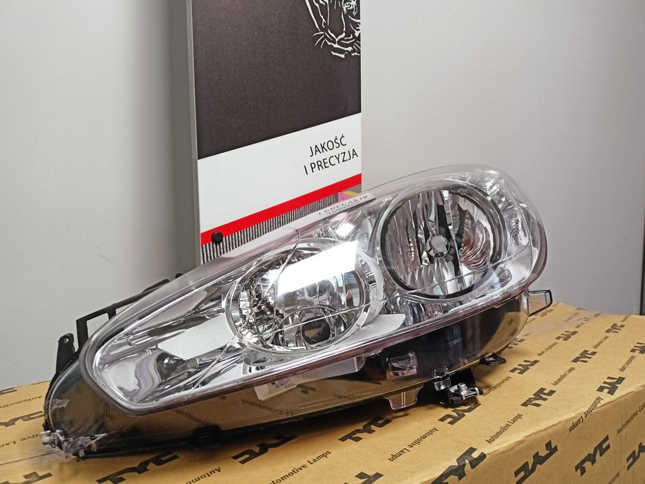 Peugeot 308 11- Lampa/Reflektor przód lewy /H1+H7