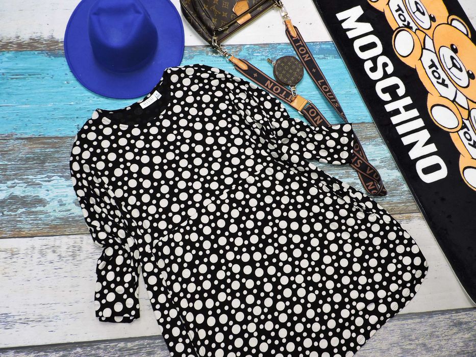 Copenhagen śliczna sukienka overszie grochy groszki S