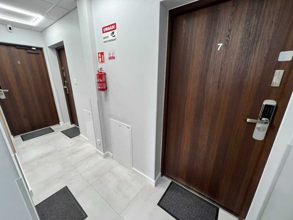 Nowoczesne Pokoje z Łazienkami | Hostel 365 Poznań | Parking | Wi-Fi