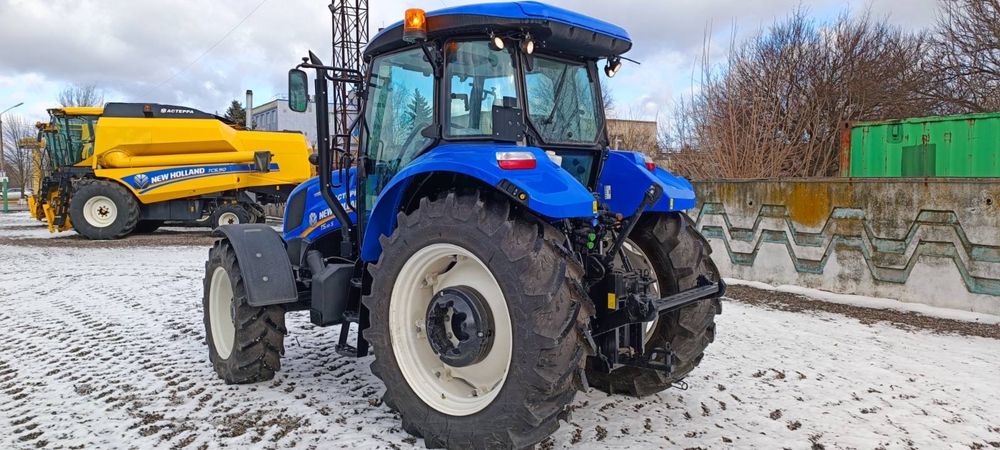 Трактор Нью Холанд T5 110 s