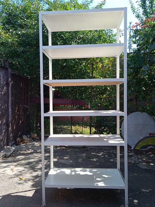 Металлический стеллаж