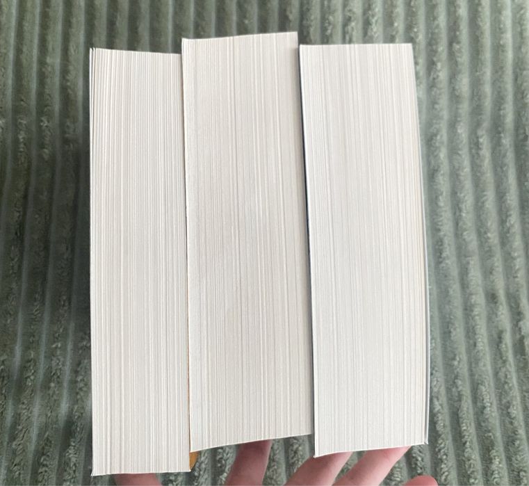 Емпреї Ребекка Яррос Четверте крило Залізне полумʼя Оніксова буря