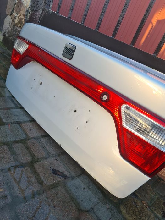 Ляда Seat Toledo 2 sedan сеат толедо 2 сіат седан кришка багажника