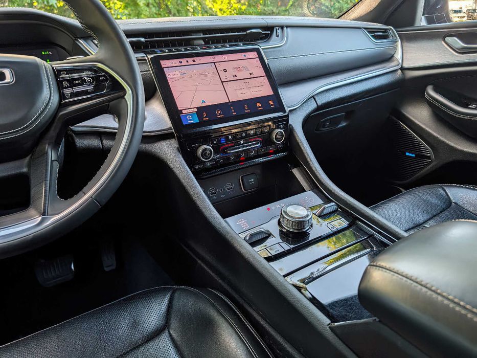 Jeep Grand Cherokee 4xe Hybrid      2024