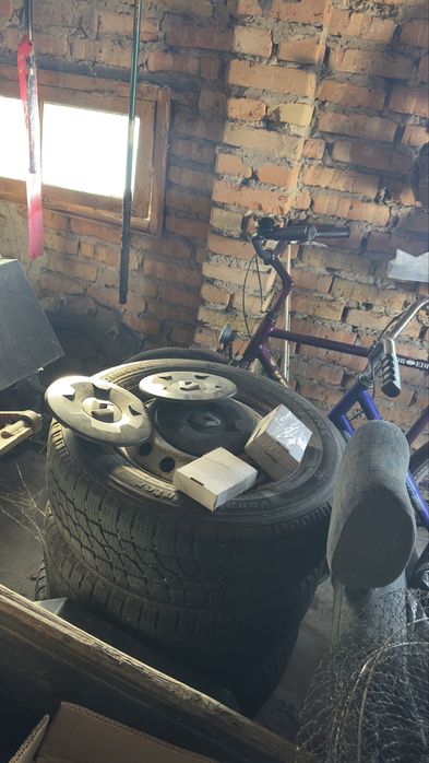 Продам колеса з рено трафік