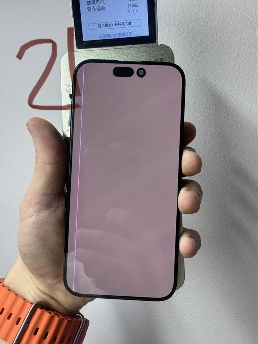 Дисплей оригіна на iPhone 14 Pro з дефектом