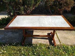 журнальний столик