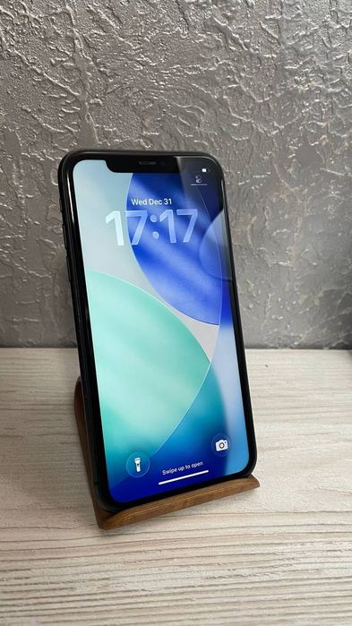 Продам iPhone 11 64gb