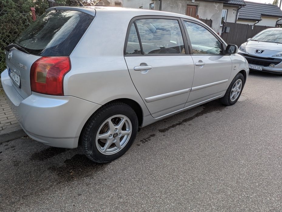 Toyota Corolla  1.6 E12