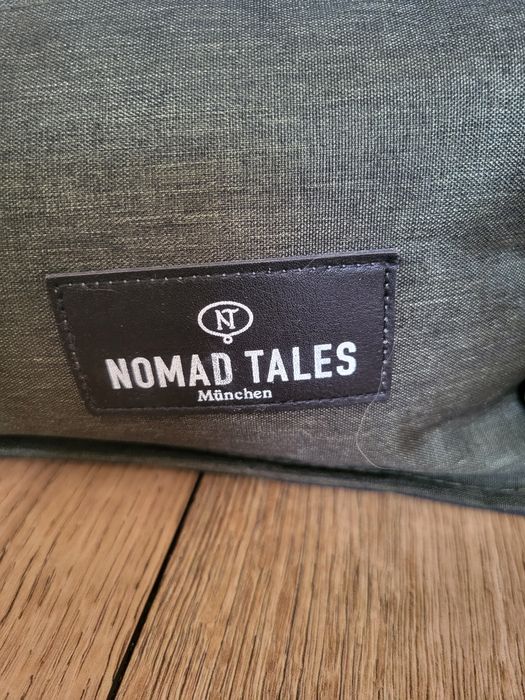 Wodoodporne legowisko zewnętrzne dla psa Nomad Tales Spirit Forest Nig