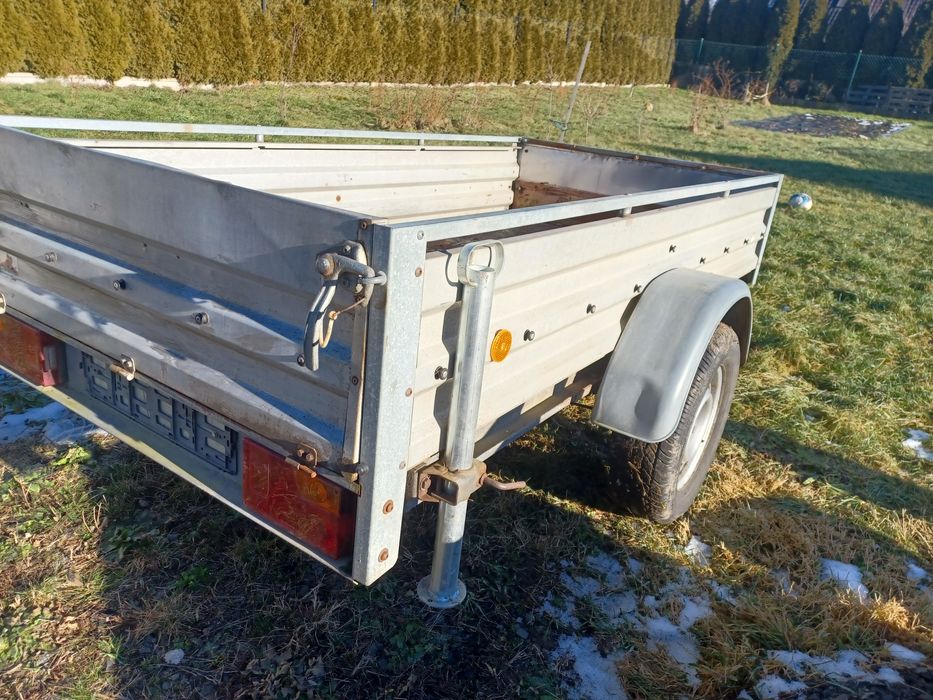 PRZYCZEPKA samochodowa stema