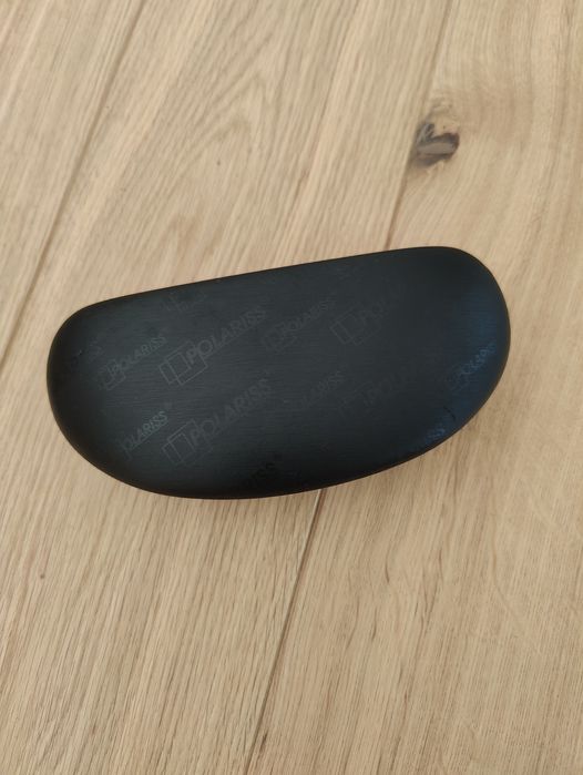 Etui na okulary czarne