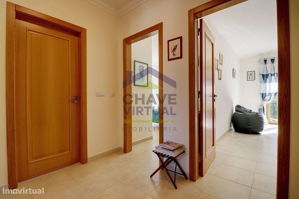Apartamento T3 com Garagem e Arrecadação - Centro Lourinhã