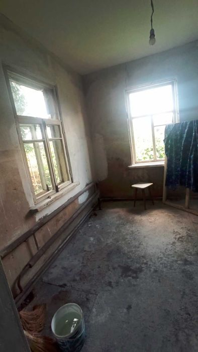 Продам будинок в Дергачах в районі центру