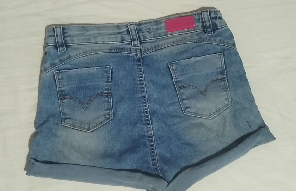 Short jeans feminino Megari - Tam. 16 - 10€