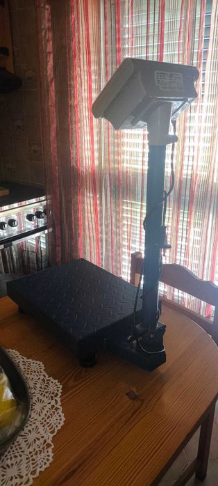 Balança Industrial 100kg - Ideal para Comércio, Feiras e Armazém