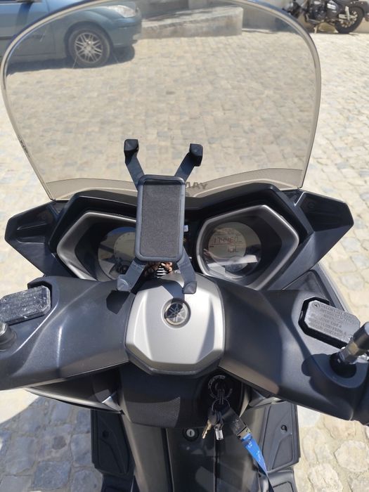 Yamaha X Max 125