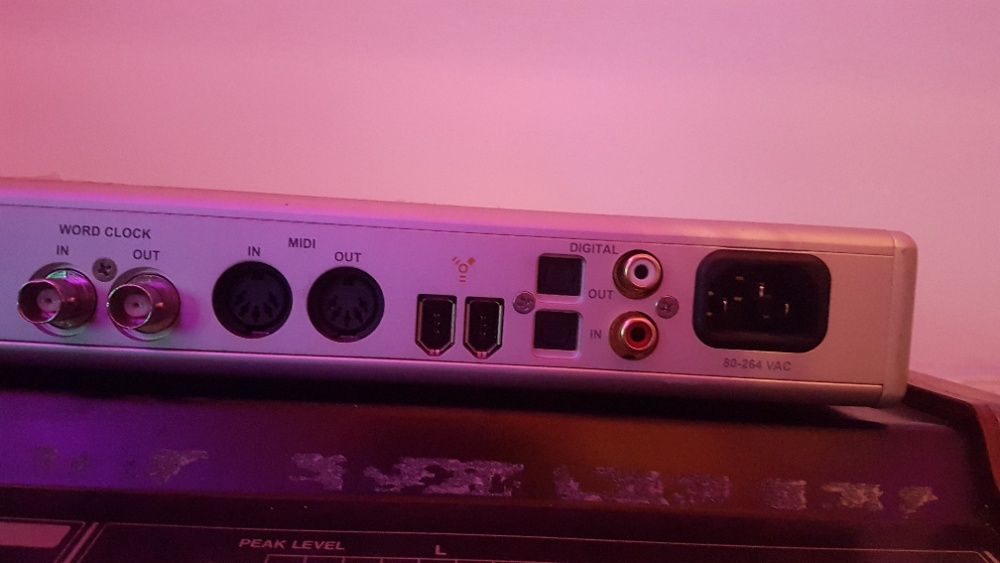 Echo AudioFire8 mkII + Echo Layla 24/96 + Midi Interfaces