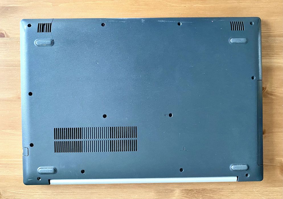 Lenovo IdeaPad 330 15IKB 15.6" Intel Core I5-8250U 4GB RAM