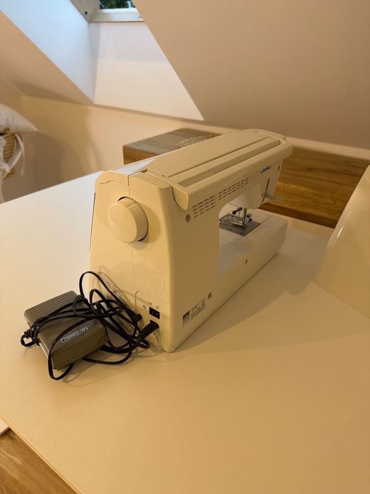 Maszyna Juki HZL120