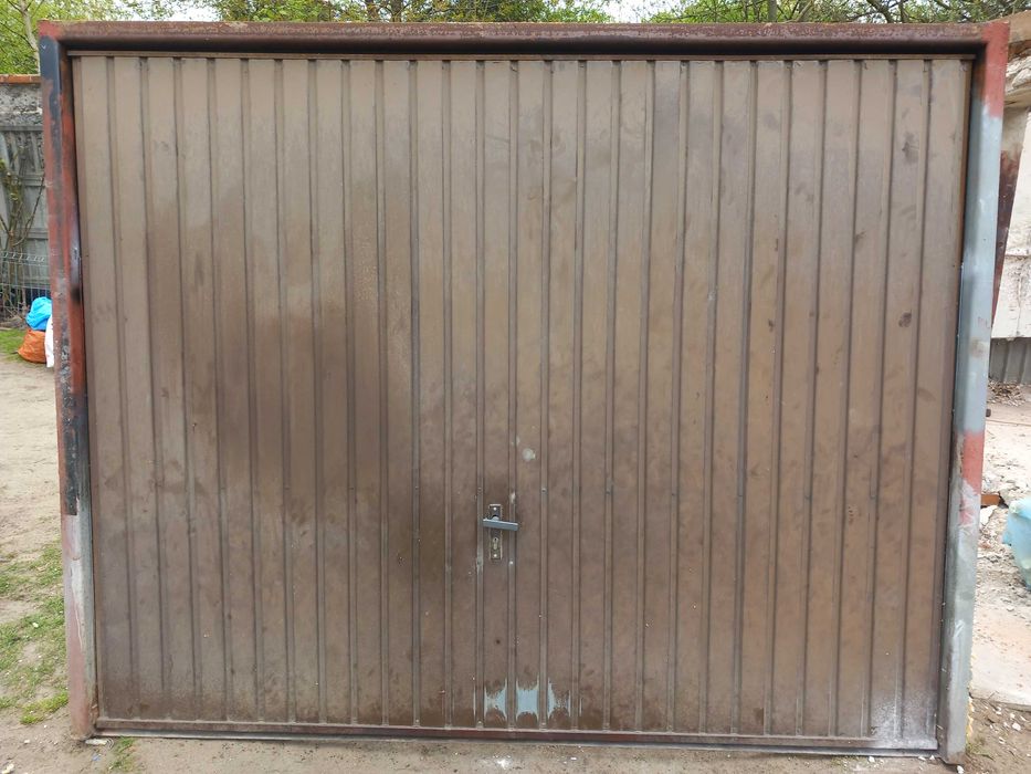 Brama garażowa uchylna 249x196