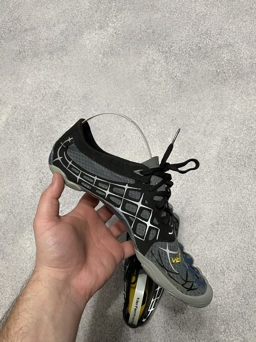 Vibram Fivefingers 5 пальців  кросівки трекінгові