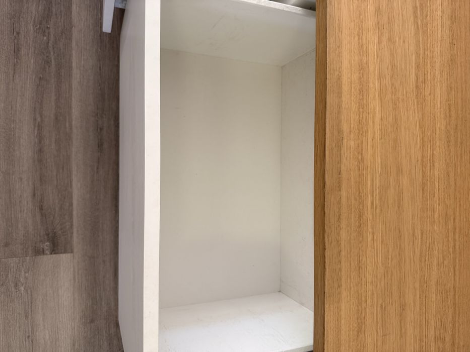 Móvel com 2 gavetas e placa Ikea
