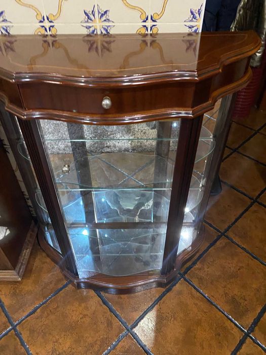 Mobília usada em muito bom estado