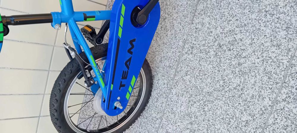 Bicicleta de criança como nova