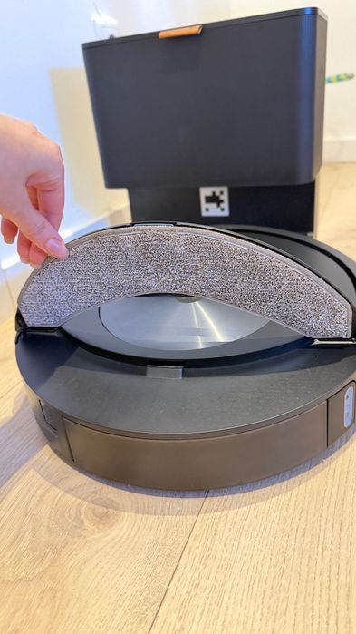 Irobot roomba combo j7+