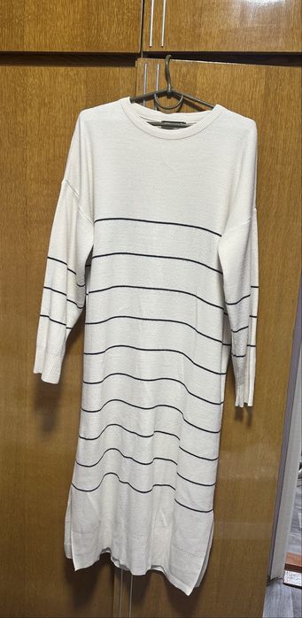 Довга сукня в полоску