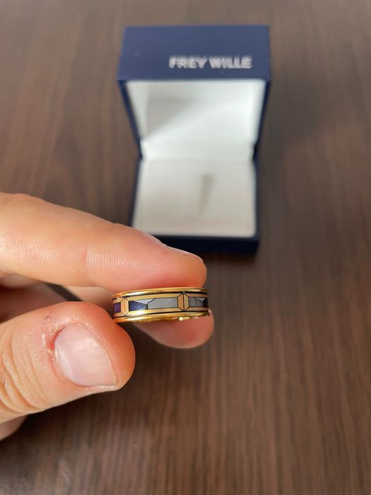 Кольцо Freywille Broadway