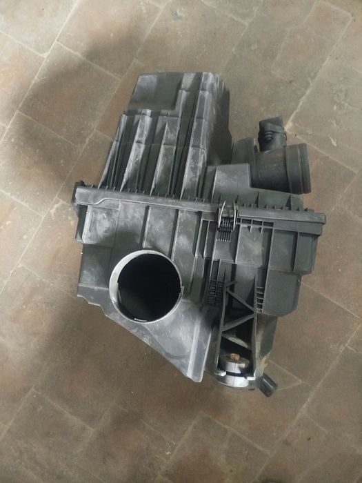 корпус повітряного фільтра з ДМРВ Фольксваген 2.0 tdi