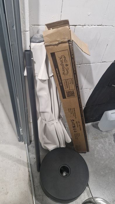 Duży parasol z korbką + podstawa