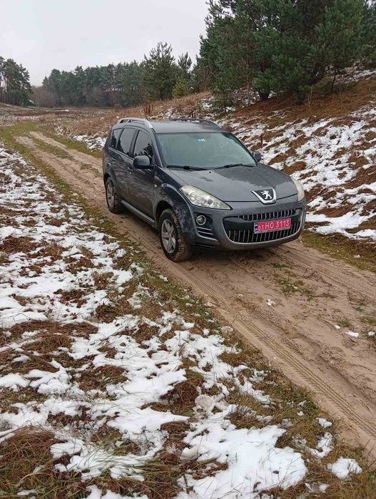 Peugeot 4007 2011 року