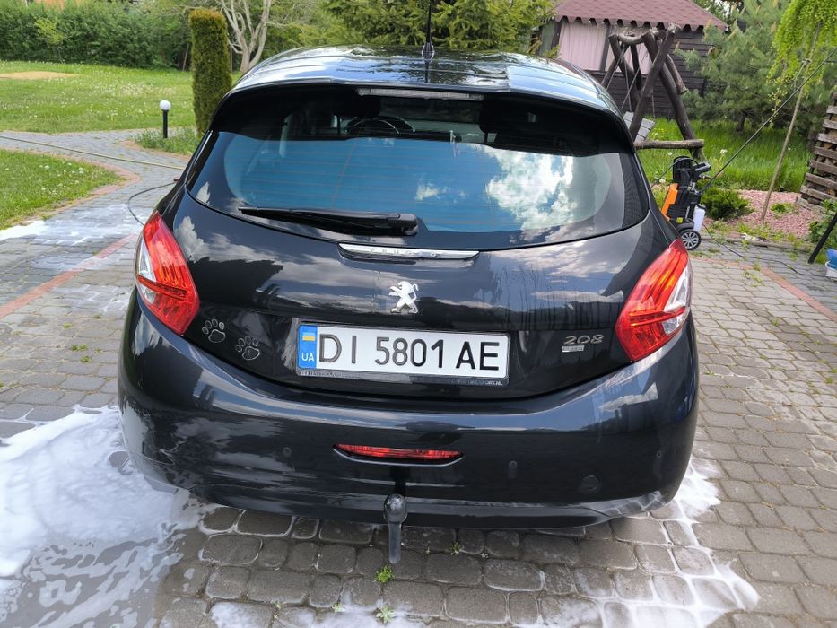 Peugeot 208, 1.4 dhi robot
