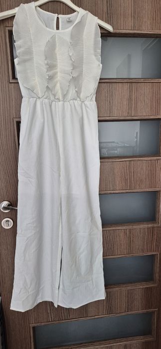 Biały elegancki Nowy kombinezon idealny na komunię 12lat z paskiem