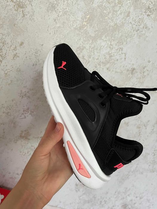 Кросівки для дівчат Puma