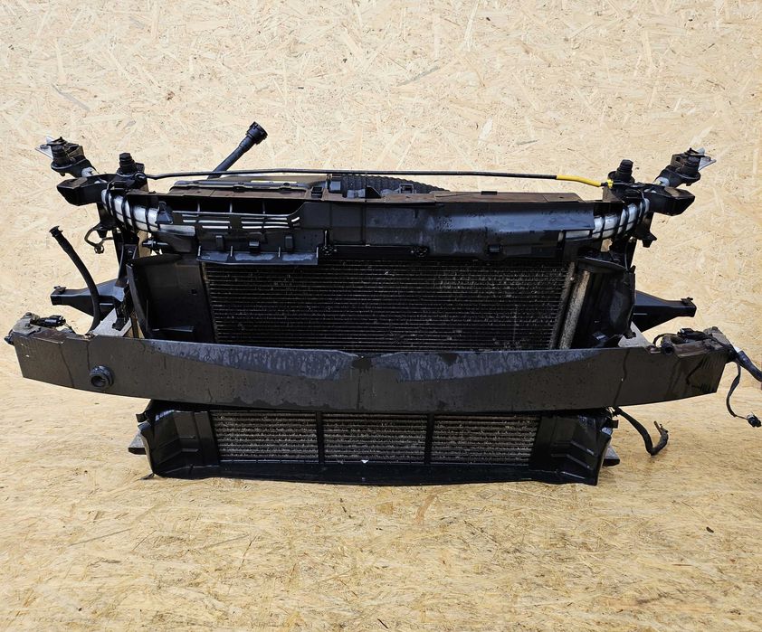 Передняя панель Mercedes W176 W246 W156 комплект радиаторов интеркулер