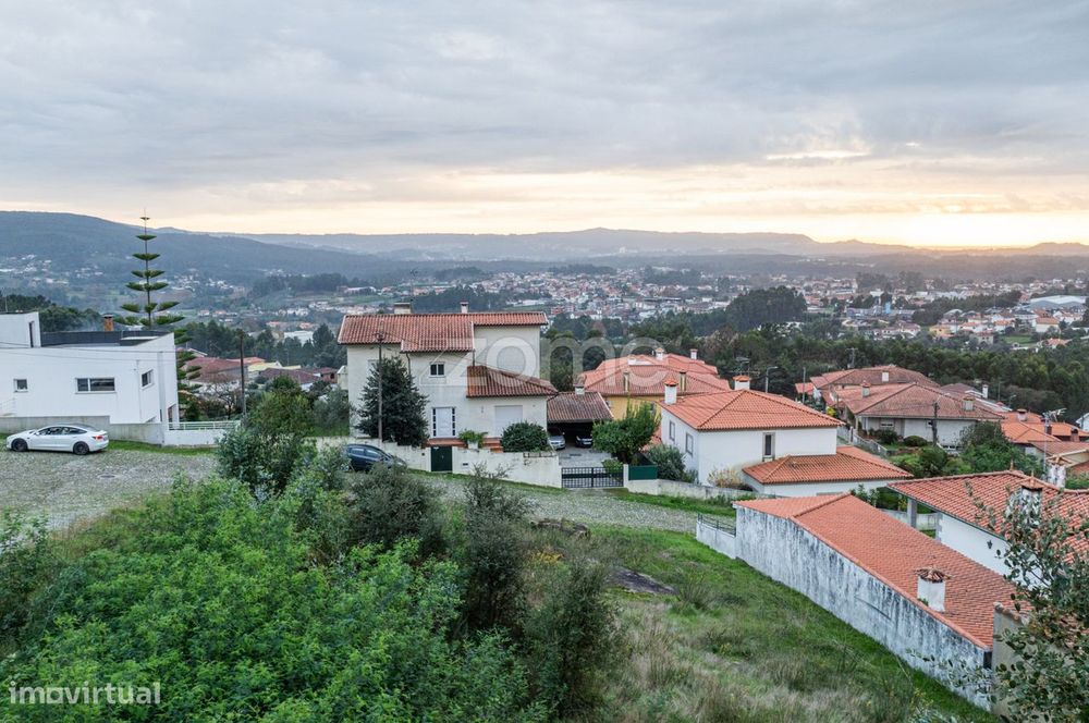 Terreno para construção de moradia individual - Barroselas