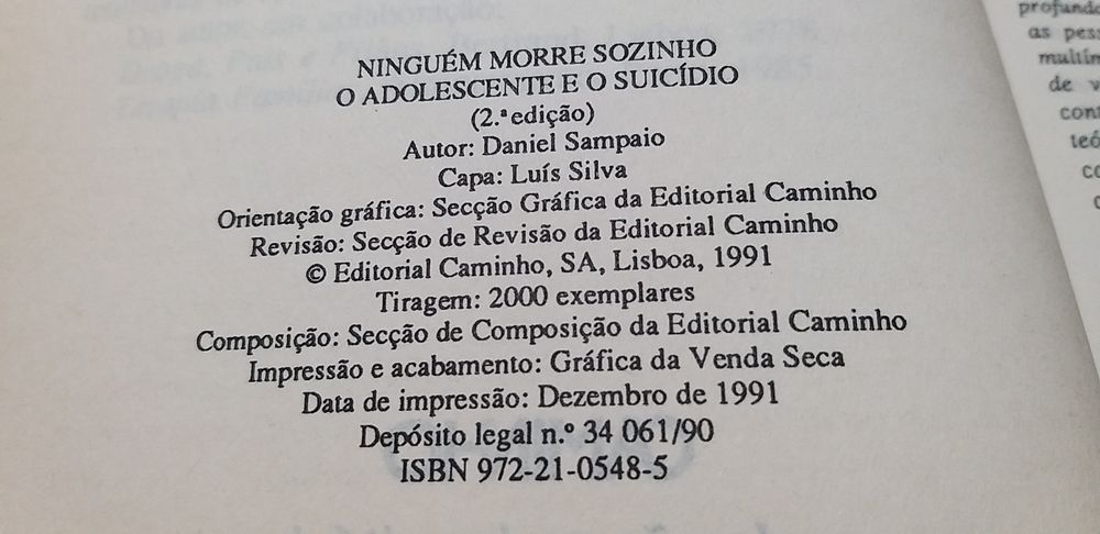 Ninguém Morre Sozinho de Daniel Sampaio.
