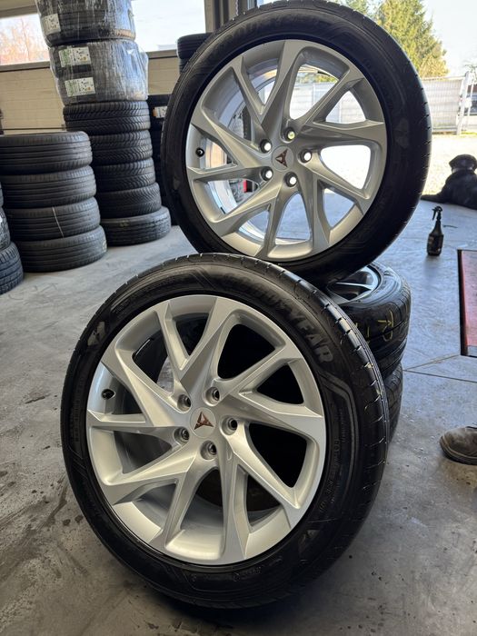 Kola Cupra 8x18 et40 5x112 Goodyear Asymetric 3 245/45R18 7mm dot 5021
