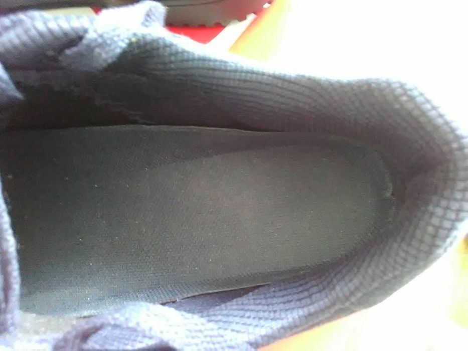 Кросівки Reebok.