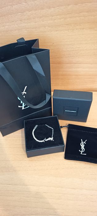 Yves Saint Laurent (YSL)