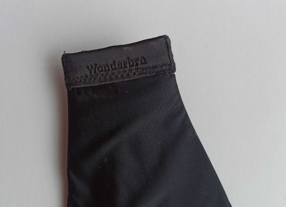 stanik Wonderbra ultimate strapless push-up 65F