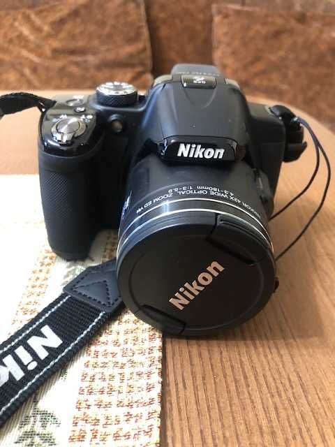 Фото камера Nikon P 520