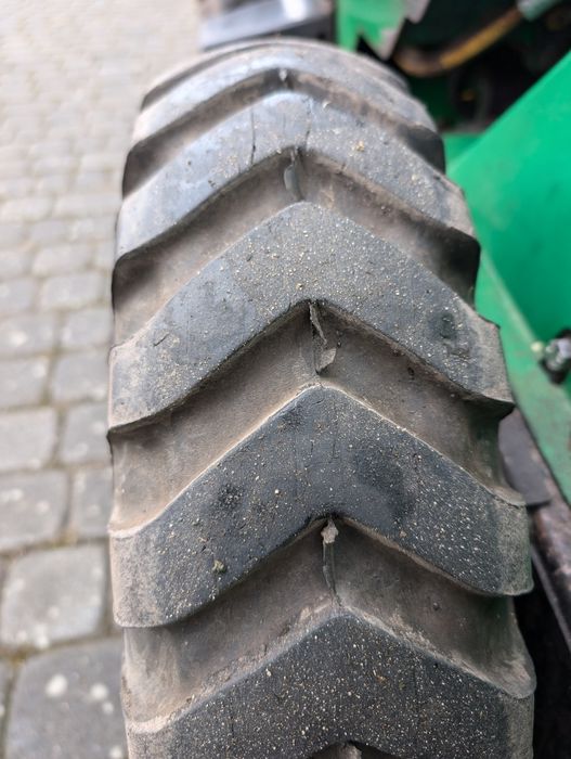 Miniladowarka AVANT 4x4 MULTI , przegubowa! DIESEL!  Łyżka i  widły!