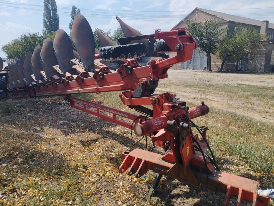 Плуг Grégoire Besson SPSL B9 2013p